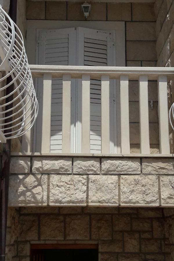 Apartments And Rooms By The Sea Lumbarda, Korcula - 13626 Exterior photo